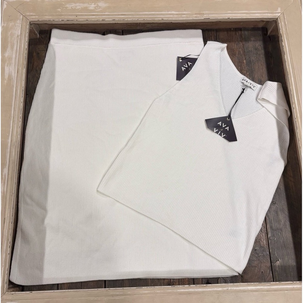 AVA & VIV white tank top and skirt‎ outfit